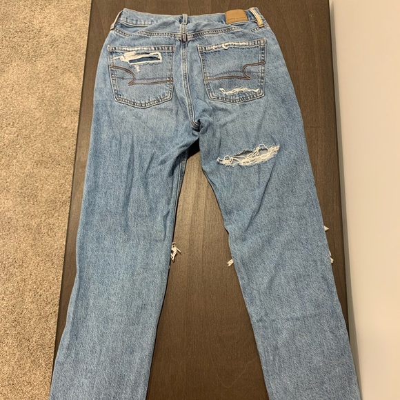American Eagle Pride Jeans- Size 4 - Picture 3 of 4